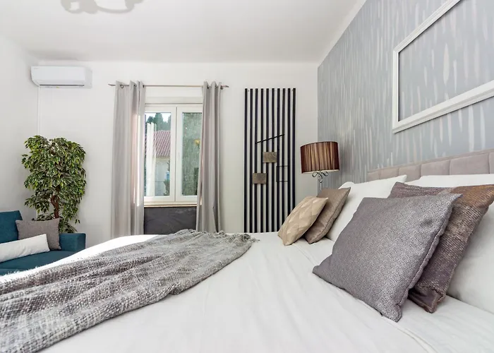 Spacious Apartment Center